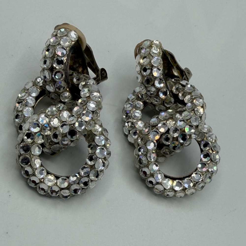 Crystal-Embellished Interlocking Dangling Hoop St… - image 5